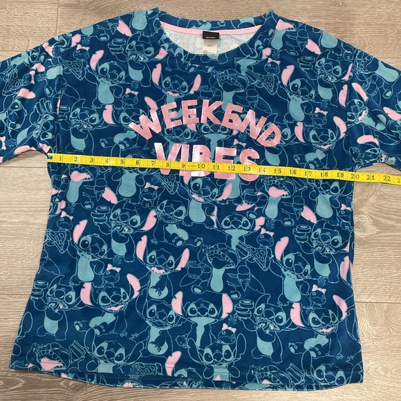 NWOT Disney Lilo & Stitch Weekend Vibes Pajama Set M(8-10) - Picture 5 of 16